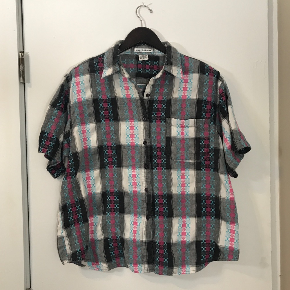 Vintage Maggie & Max short sleeve w shoulder pads